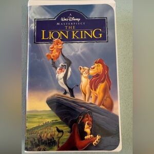 Disney The Lion King VHS - Blue and Yellow Cover